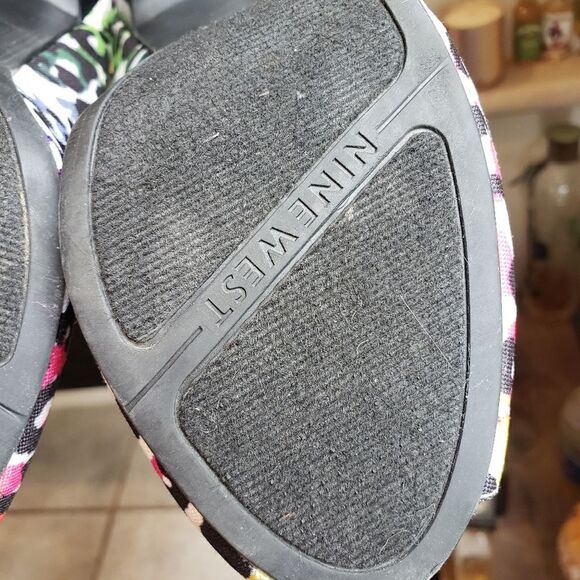 NINE WEST Retro 80s Animal Print Heels Colorful - Picture 10 of 12